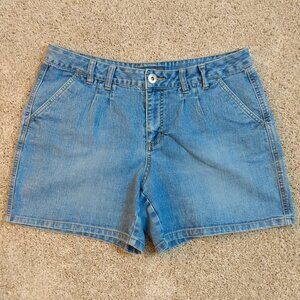 French Cuff Retro Pleated Jean Shorts